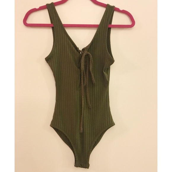 Boutique > Bodysuit - Picture 2 of 6